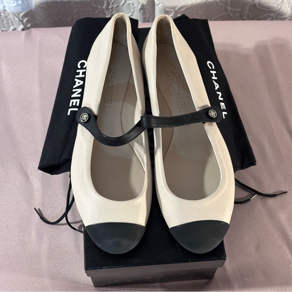 CHANEL Shoes - COPY - RARE🦄Vintage CHANEL Lambskin Mary Jane Flats – ‼️NEVER WORN/Brand New in…